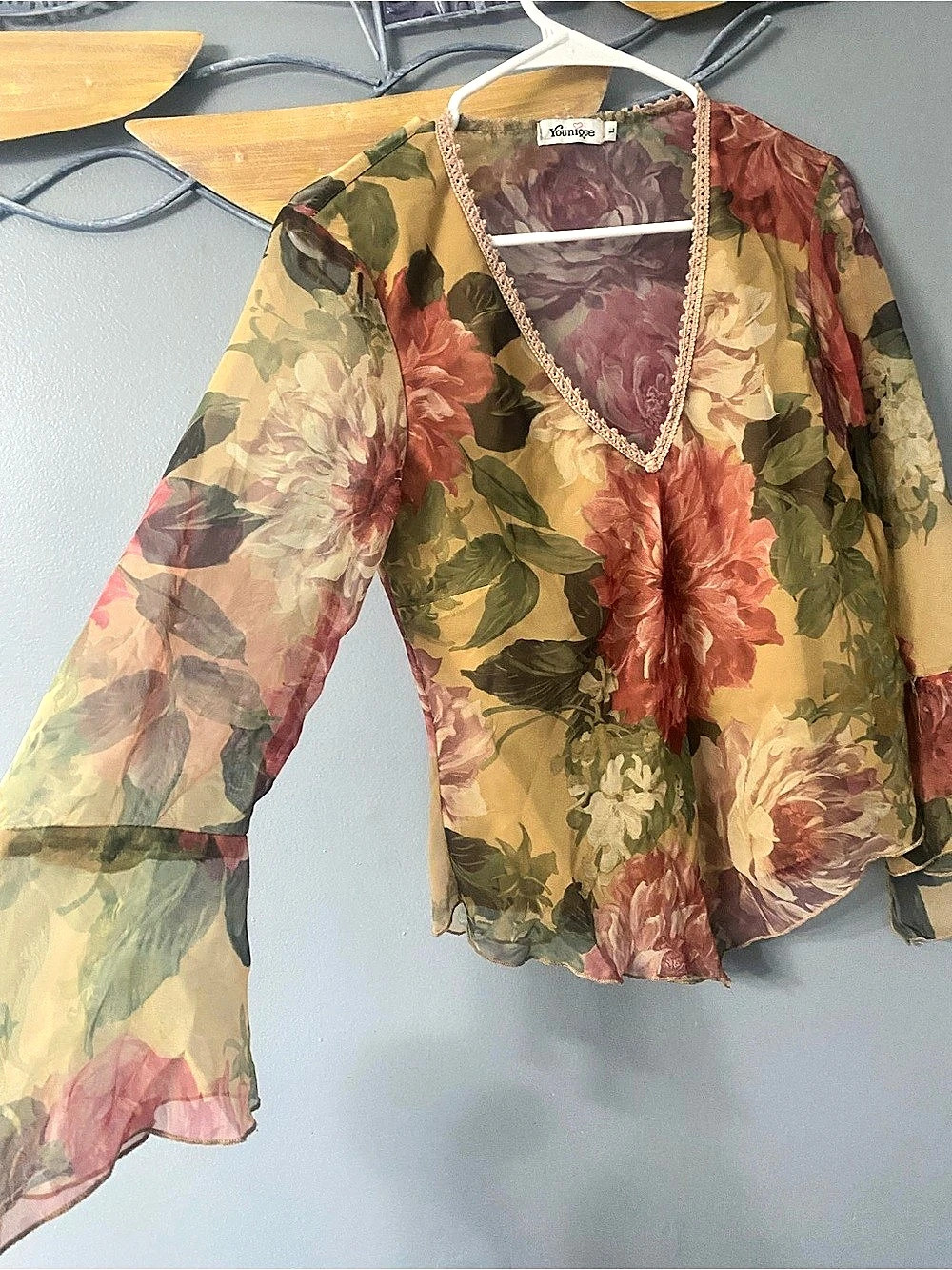 Younique Floral V-Neck Blouse